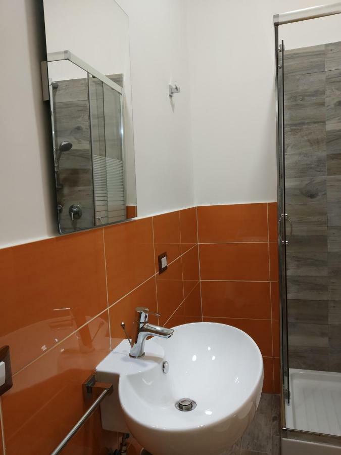 Non Ci Resta Che 3* Napoli